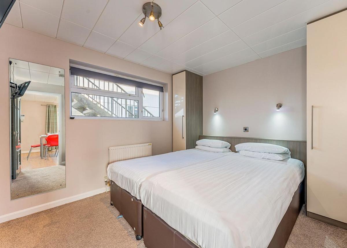 Hotel Golden Coast Holiday Park Woolacombe Pokoj fotografie